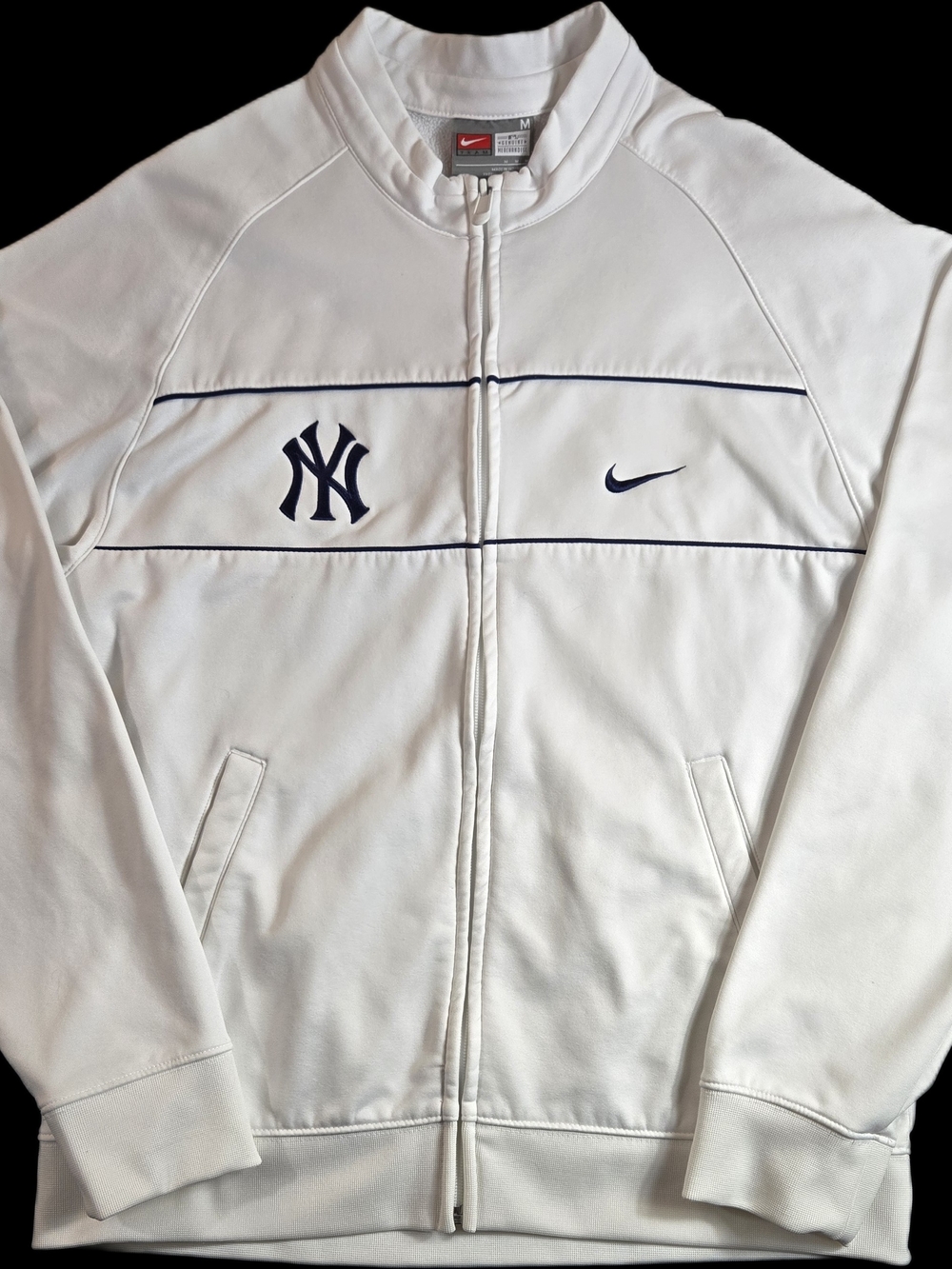 Nike Men’s New York Yankees White Track Jacket